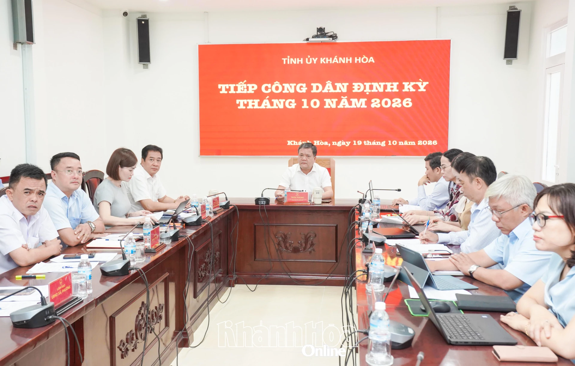 Quang cảnh buổi tiếp công dân.
