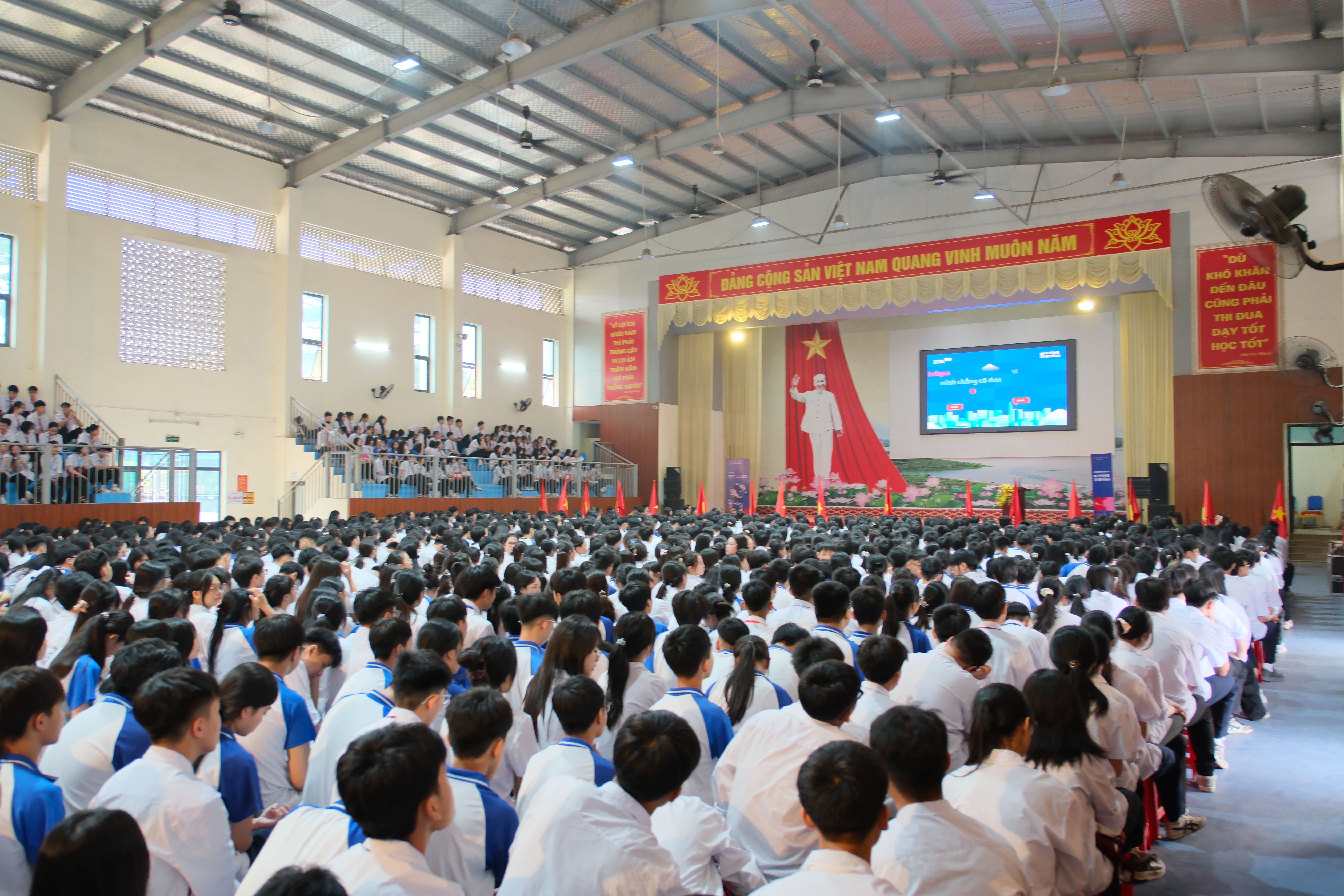 anh tin bai