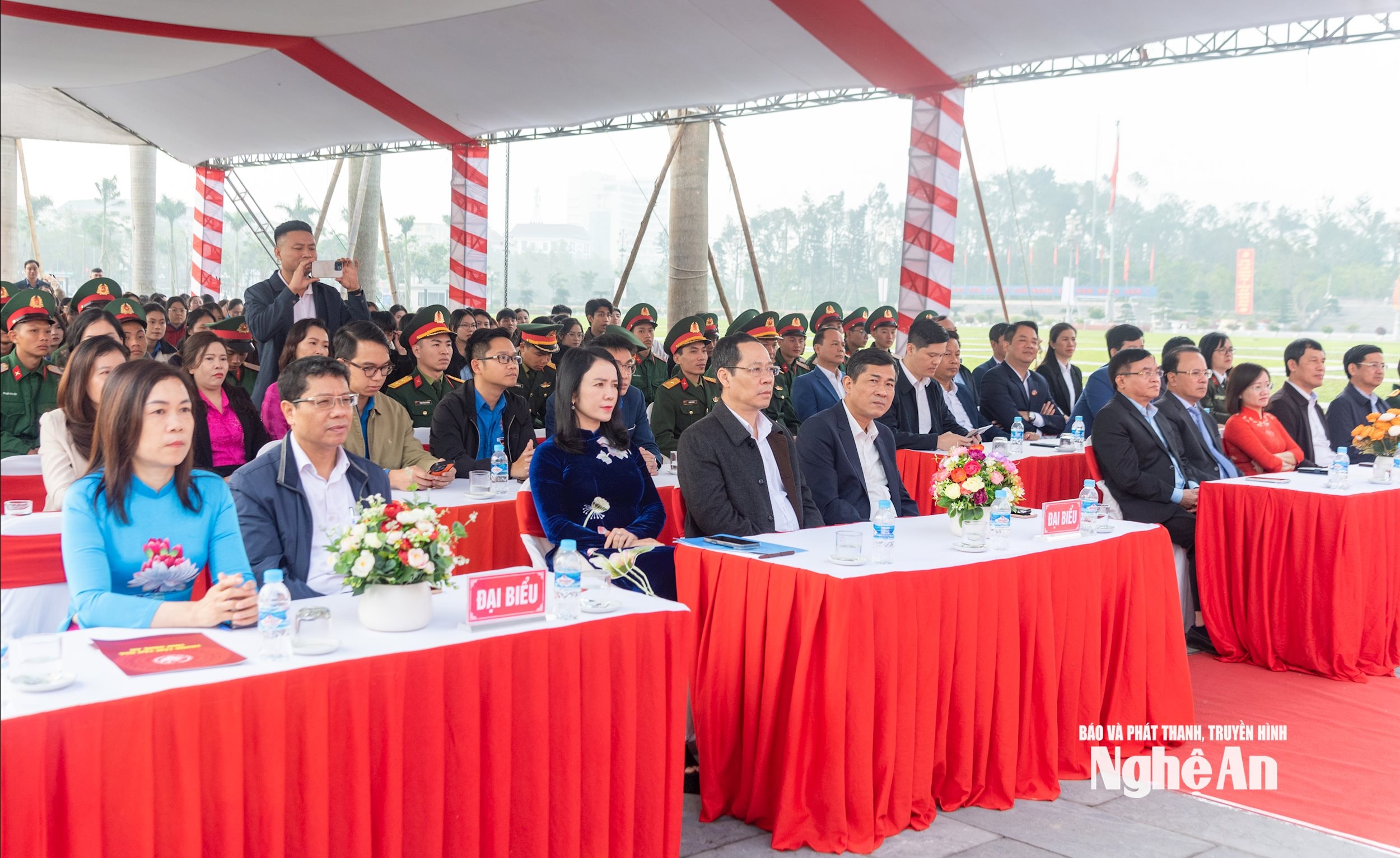 Khai mạc triển l&atilde;m ảnh 80 năm Quốc hội Việt Nam_1