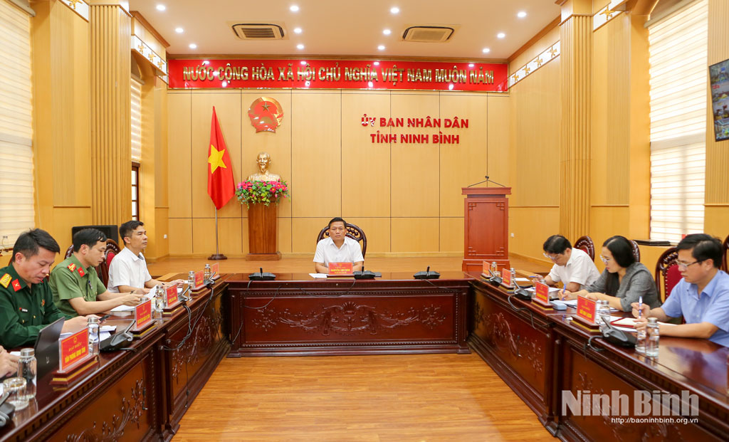 Quang cảnh hội nghị tại điểm cầu tỉnh Ninh Bình.