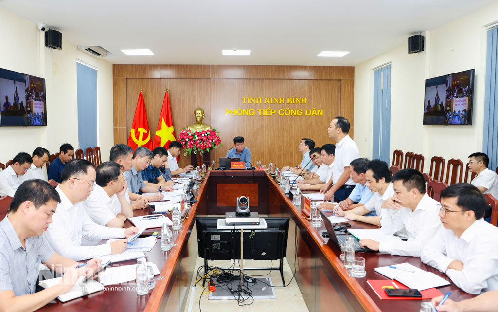 Quang cảnh phiên tiếp công dân.