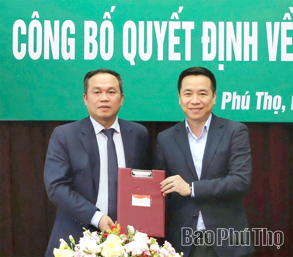 C&ocirc;ng bố quyết định bổ nhiệm Tổng Gi&aacute;m đốc Tổng C&ocirc;ng ty Giấy Việt Nam