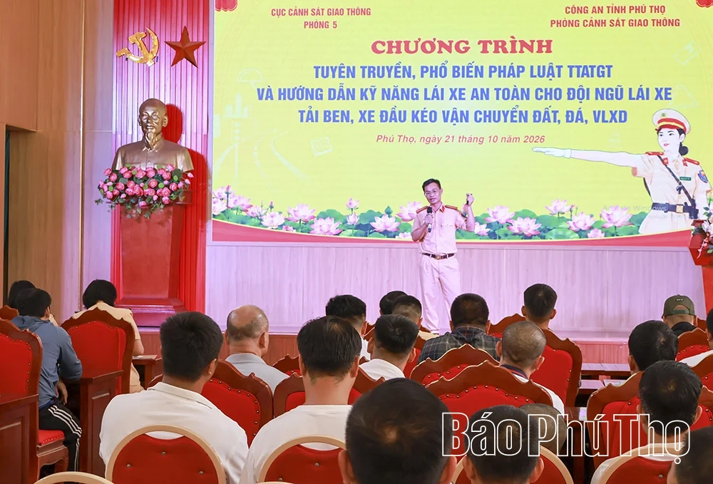 Nâng cao ý thức chấp hành pháp luật và kỹ năng lái xe an toàn cho hơn 100 lái xe tải, xe đầu kéo