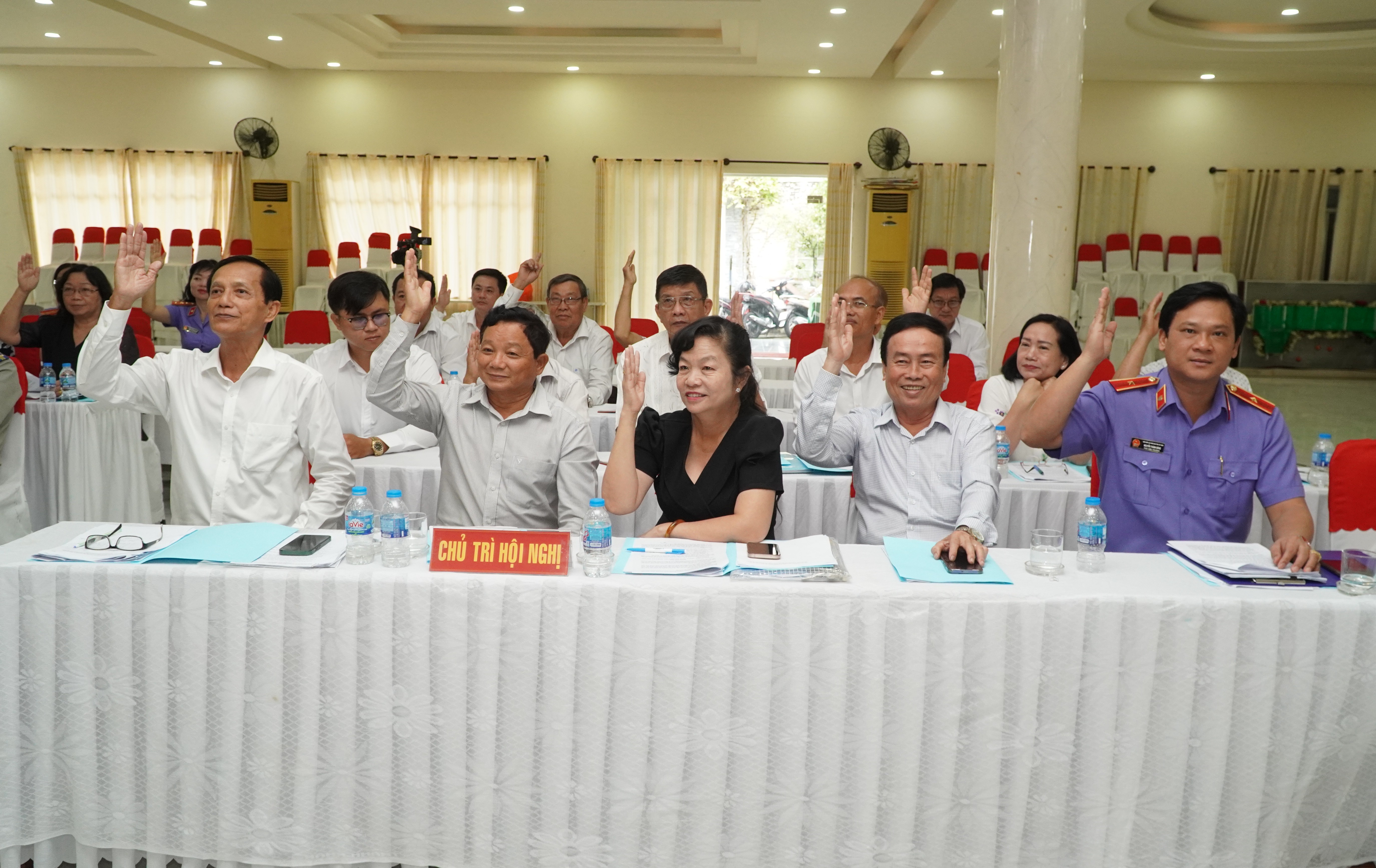 Các đại biểu bầu Chủ tịch Hội Luật gia tỉnh Tây Ninh nhiệm kỳ 2024-2029