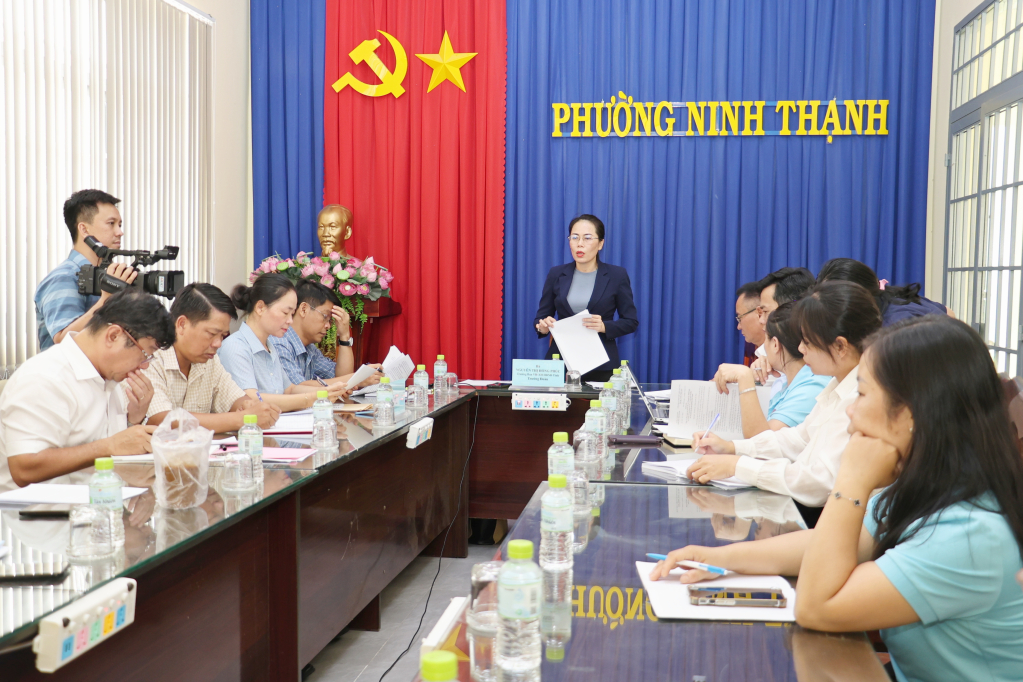 Đoàn công tác số 2 HĐND tỉnh làm việc cùng UBND phường và các đơn vị trường học 