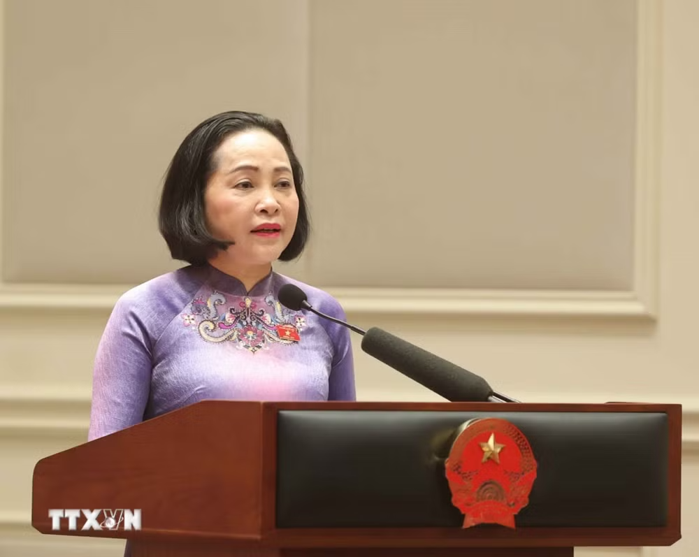 ttxvn,tong,bi,thu,chu,tich,nuoc,to,lam,gap,mat,cac,nu,dai,bieu,quoc,hoi,khoa,xvi,9120412,3,jpg,21380829.png