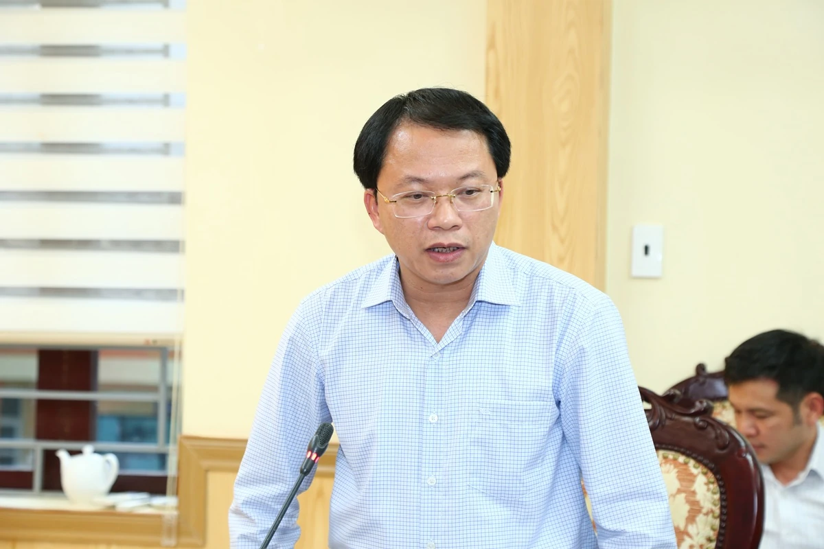 Ph&oacute; B&iacute; thư Thường trực Tỉnh ủy Nguyễn Hồng Phong thăm, l&agrave;m việc tại x&atilde; Thiệu Trung v&agrave; Thiệu H&oacute;a