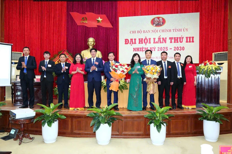 X&acirc;y dựng ng&agrave;nh nội ch&iacute;nh Đảng &ldquo;trong sạch, vững mạnh, li&ecirc;m ch&iacute;nh&rdquo; đ&aacute;p ứng y&ecirc;u cầu nhiệm vụ trong t&igrave;nh h&igrave;nh mới