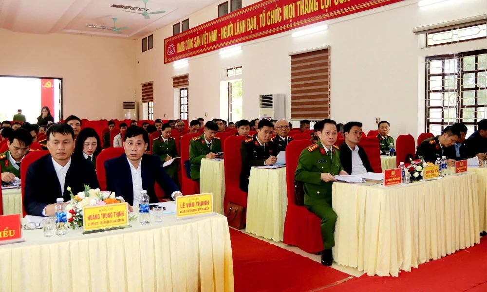 Xây dựng hình ảnh công an xã Định Tân trong sạch, vững mạnh, chính quy, tinh nhuệ và hiện đại