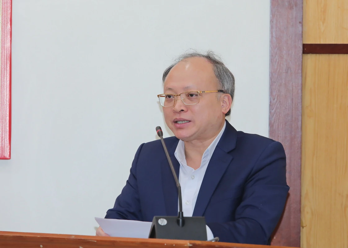 Ph&aacute;t huy tinh thần &ldquo;Người người thi đua, ng&agrave;nh ng&agrave;nh thi đua, ng&agrave;y ng&agrave;y thi đua&rdquo;, phấn đấu ho&agrave;n th&agrave;nh v&agrave; ho&agrave;n th&agrave;nh vượt mức c&aacute;c mục ti&ecirc;u năm 2026