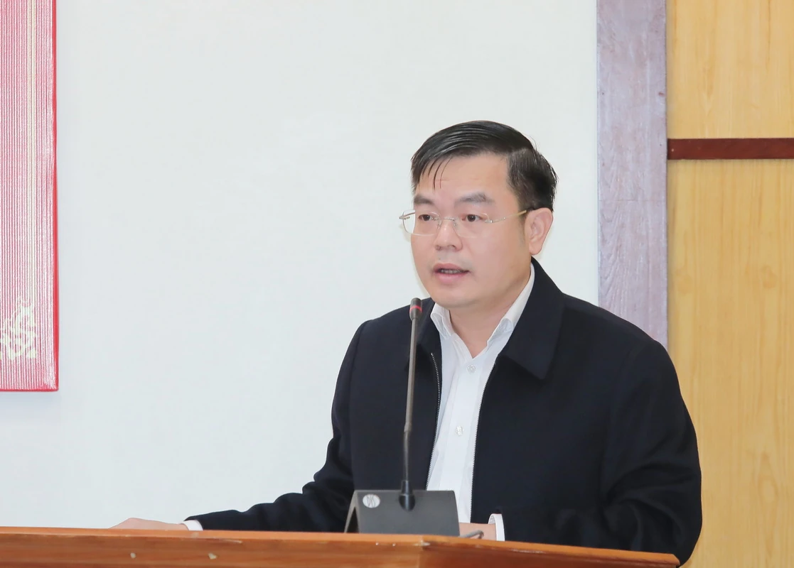 Ph&aacute;t huy tinh thần &ldquo;Người người thi đua, ng&agrave;nh ng&agrave;nh thi đua, ng&agrave;y ng&agrave;y thi đua&rdquo;, phấn đấu ho&agrave;n th&agrave;nh v&agrave; ho&agrave;n th&agrave;nh vượt mức c&aacute;c mục ti&ecirc;u năm 2026