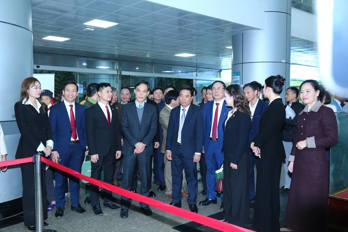 Tổng Công ty Cổ phần Hợp Lực khai trương hệ thống thiết bị công nghệ cao và quản trị thông minh