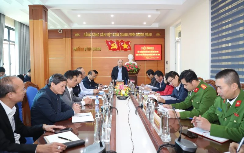 Khẩn trương xử l&yacute; t&igrave;nh trạng ph&aacute;t t&aacute;n m&ugrave;i h&ocirc;i tại b&atilde;i r&aacute;c Đ&ocirc;ng Nam