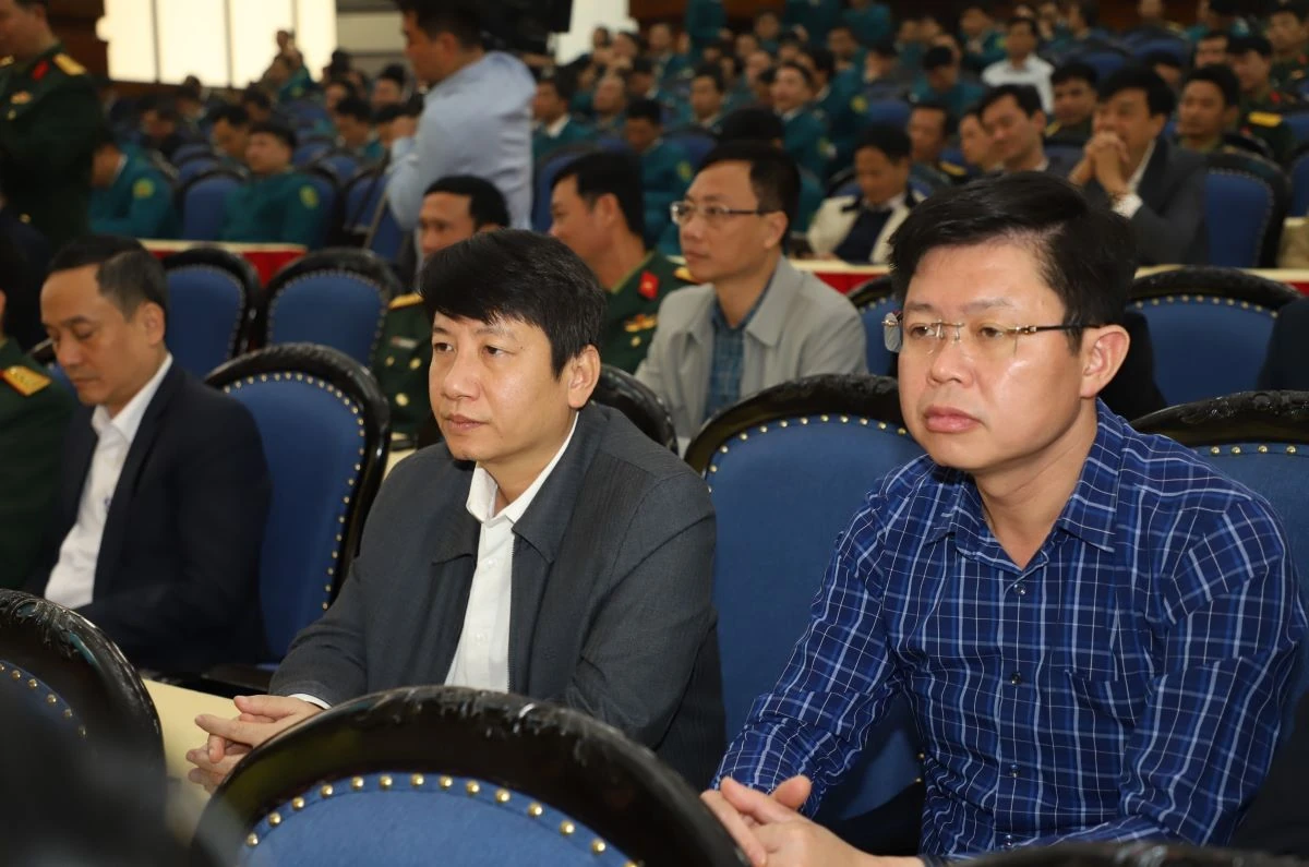 C&ocirc;ng bố Quyết định tổ chức lại Ban Chỉ huy Qu&acirc;n sự cấp x&atilde;