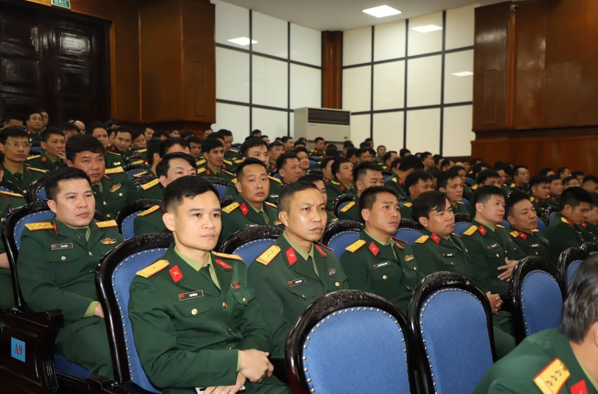 C&ocirc;ng bố Quyết định tổ chức lại Ban Chỉ huy Qu&acirc;n sự cấp x&atilde;