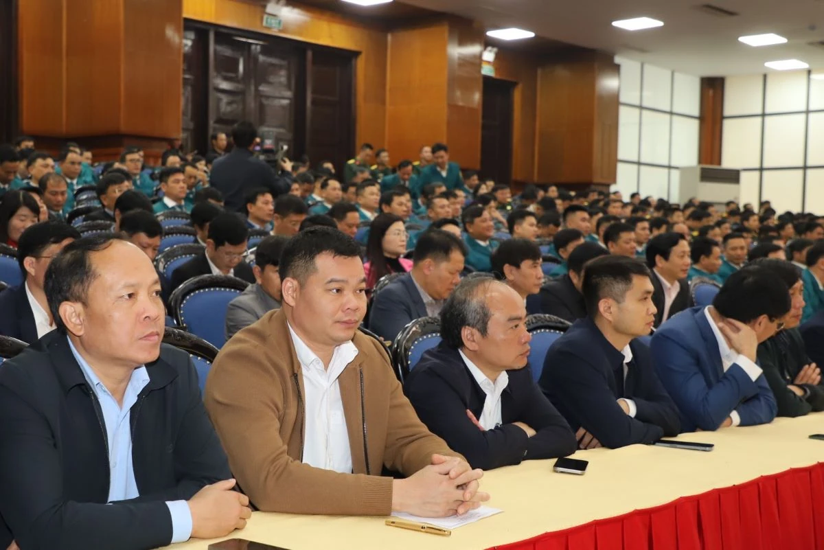 C&ocirc;ng bố Quyết định tổ chức lại Ban Chỉ huy Qu&acirc;n sự cấp x&atilde;