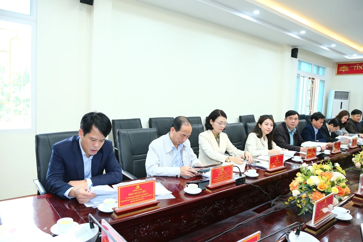 Đảng bộ c&aacute;c cơ quan Đảng tỉnh ph&aacute;t huy đo&agrave;n kết, thực hiện thắng lợi c&aacute;c nhiệm vụ trong giai đoạn mới