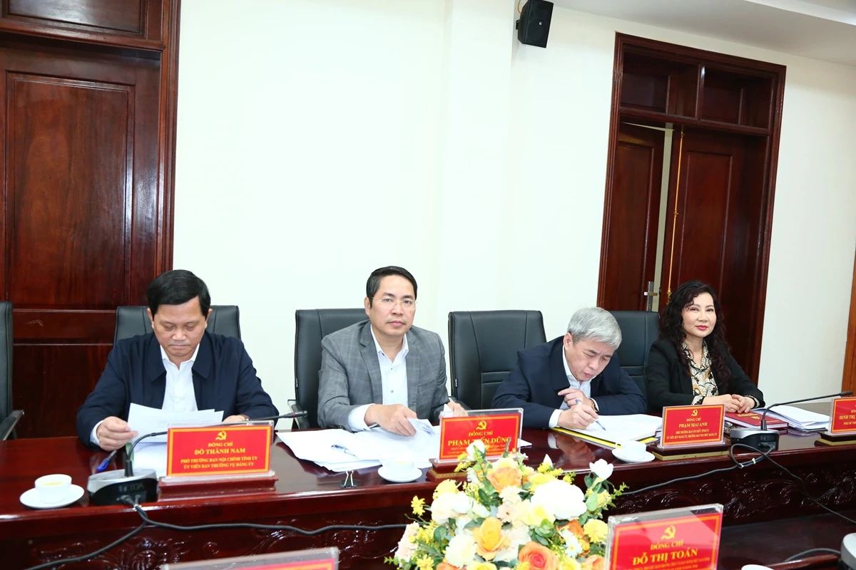 Đảng bộ c&aacute;c cơ quan Đảng tỉnh ph&aacute;t huy đo&agrave;n kết, thực hiện thắng lợi nhiệm vụ trong giai đoạn mới