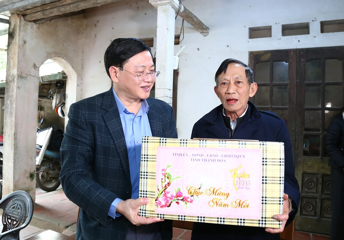 Ph&oacute; Chủ tịch Thường trực UBND tỉnh Mai Xu&acirc;n Li&ecirc;m thăm, kiểm tra t&igrave;nh h&igrave;nh sản xuất, đời sống Nh&acirc;n d&acirc;n