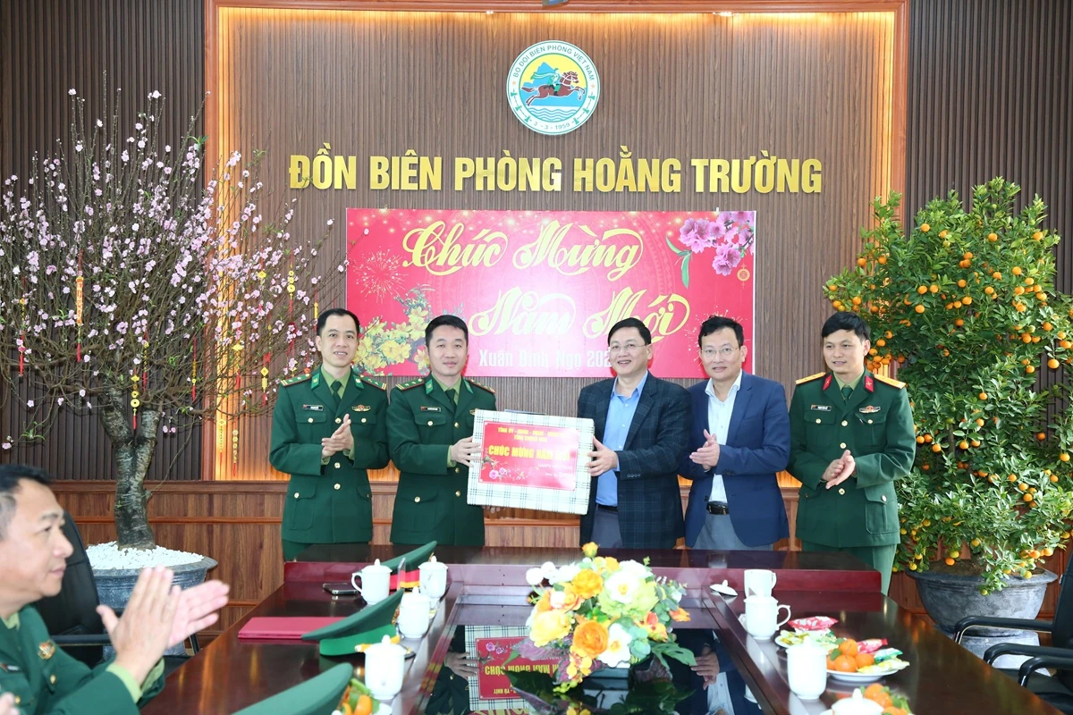Ph&oacute; Chủ tịch Thường trực UBND tỉnh Mai Xu&acirc;n Li&ecirc;m thăm, kiểm tra t&igrave;nh h&igrave;nh sản xuất, đời sống Nh&acirc;n d&acirc;n