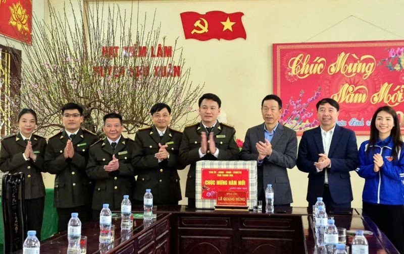 Ph&oacute; Chủ tịch UBND tỉnh L&ecirc; Quang H&ugrave;ng thăm, kiểm tra tại c&aacute;c x&atilde; Như Xu&acirc;n, Như Thanh