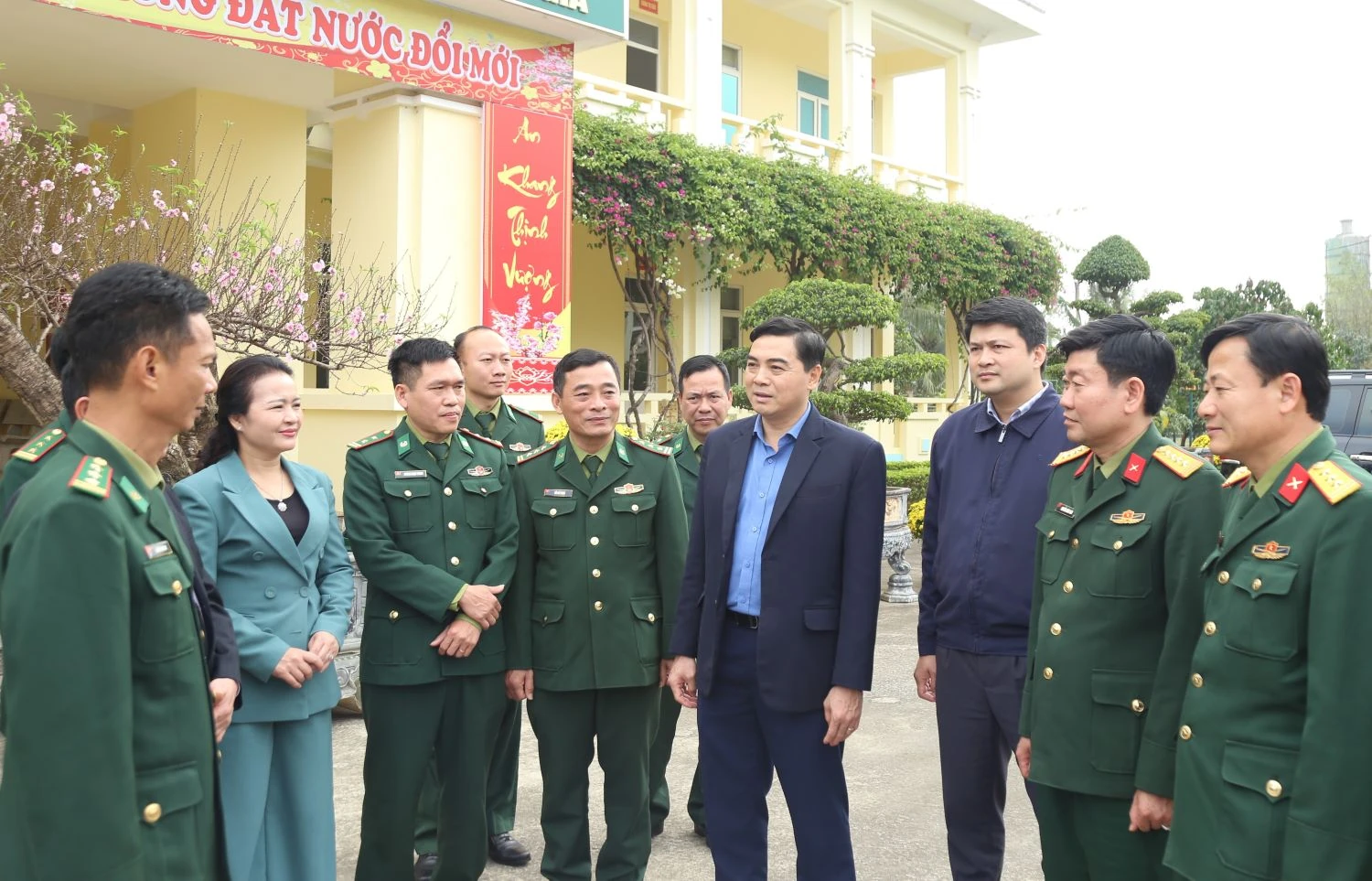 Chủ tịch UBND tỉnh Nguyễn Hoài Anh thăm, kiểm tra tình hình sản xuất, đời sống Nhân dân trước Tết Nguyên đán