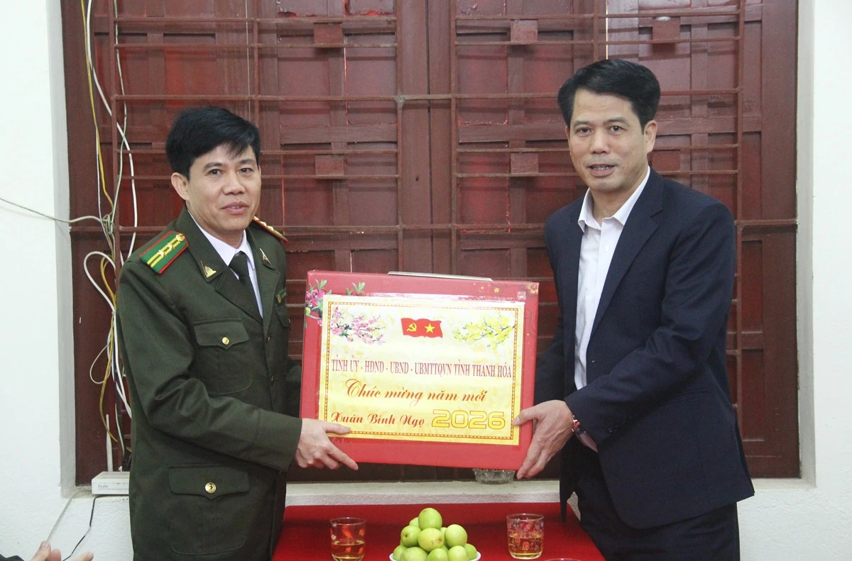 Trưởng Ban Tuyên giáo và Dân vận Tỉnh ủy Đào Xuân Yên thăm, kiểm tra sản xuất, đời sống Nhân dân xã Kim Tân và Cẩm Thủy