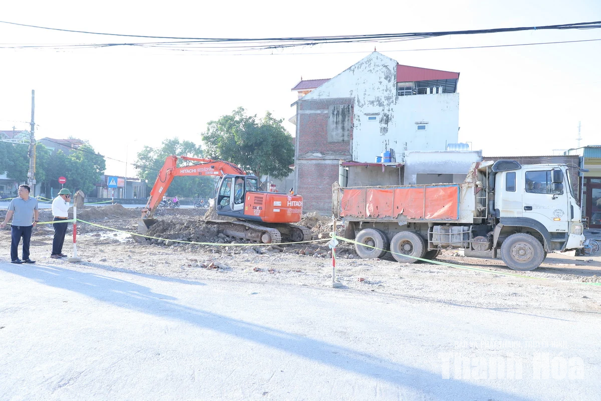 Tập trung nhân lực, thiết bị thi công các dự án đầu tư công trọng điểm