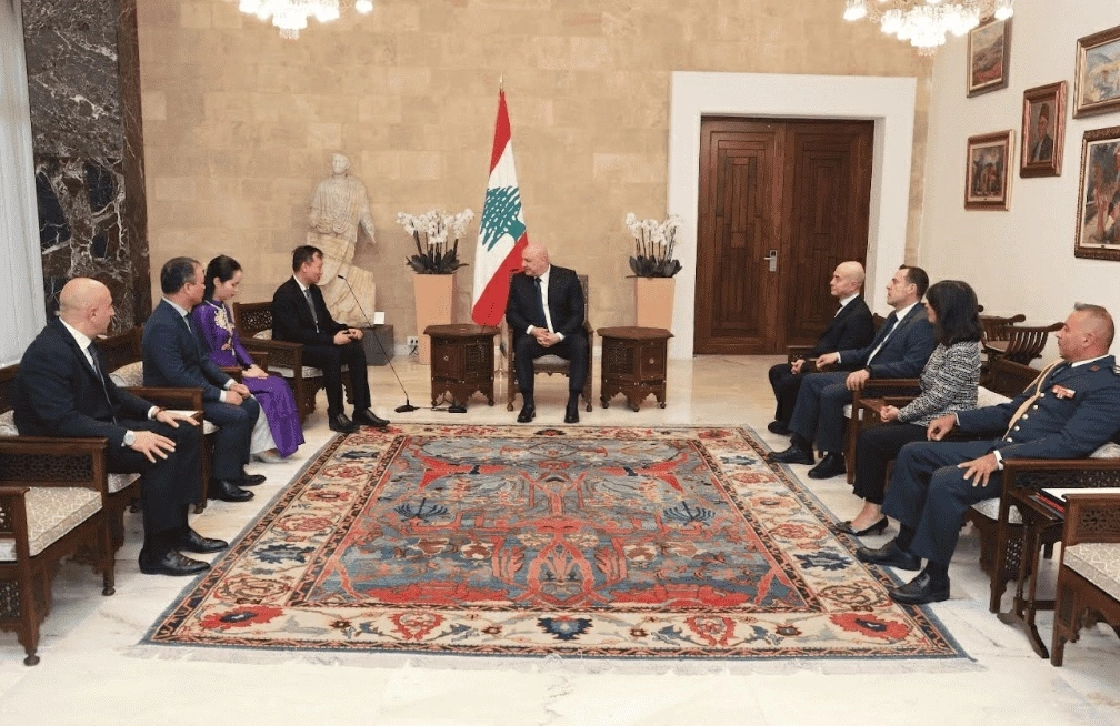 Đại sứ Nguyễn Nam Dương trình Thư ủy nhiệm lên Tổng thống Lebanon Đại sứ Nguyễn Nam Dương trình Thư ủy nhiệm lên Tổng thống Lebanon