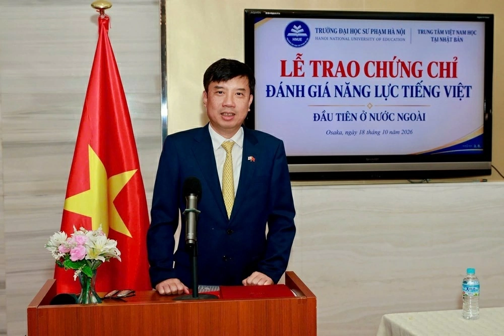Trao chứng chỉ đánh giá năng lực tiếng Việt cho thí sinh tại Osaka (Nhật Bản) Trao chứng chỉ đánh giá năng lực tiếng Việt cho thí sinh tại Osaka (Nhật Bản)