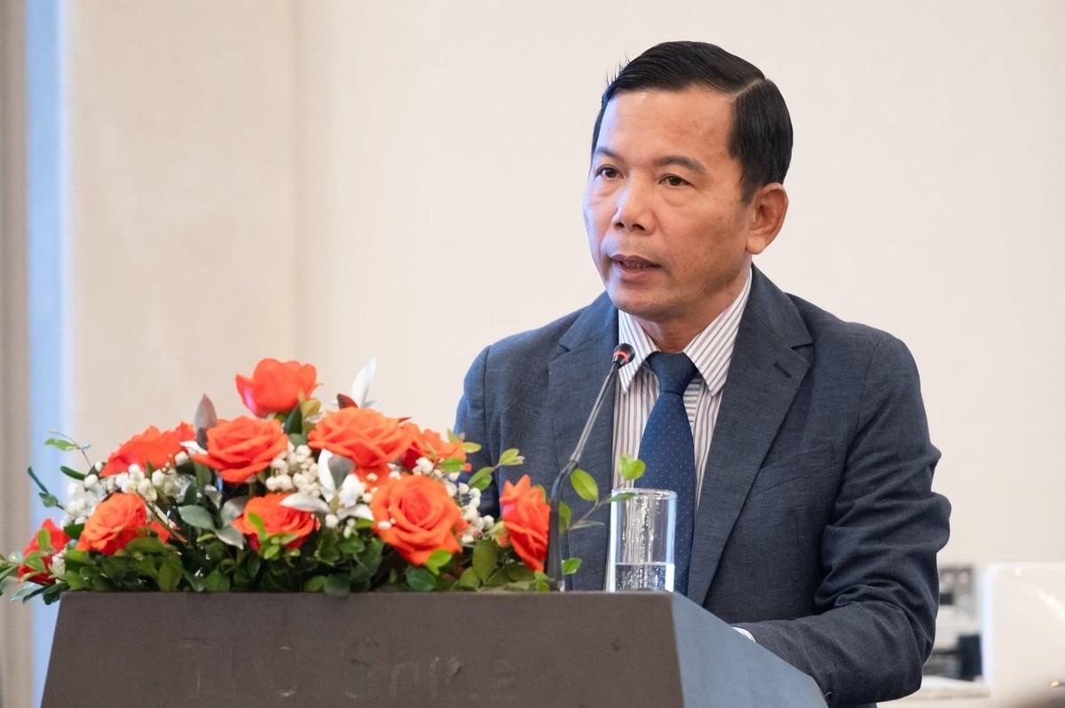 Ông Trương Đức Trí, Phó Cục trưởng Cục Biển và Hải đảo Việt Nam tham luận tại hội thảo. Ảnh: Phạm Thắng.