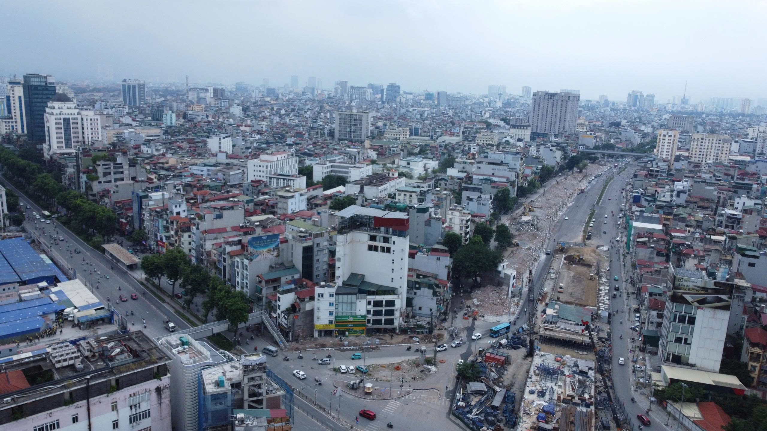 Cận cảnh hai cầu vượt trên đường Vành đai 1 dự kiến khai thác cuối năm 2026 - Ảnh 4.