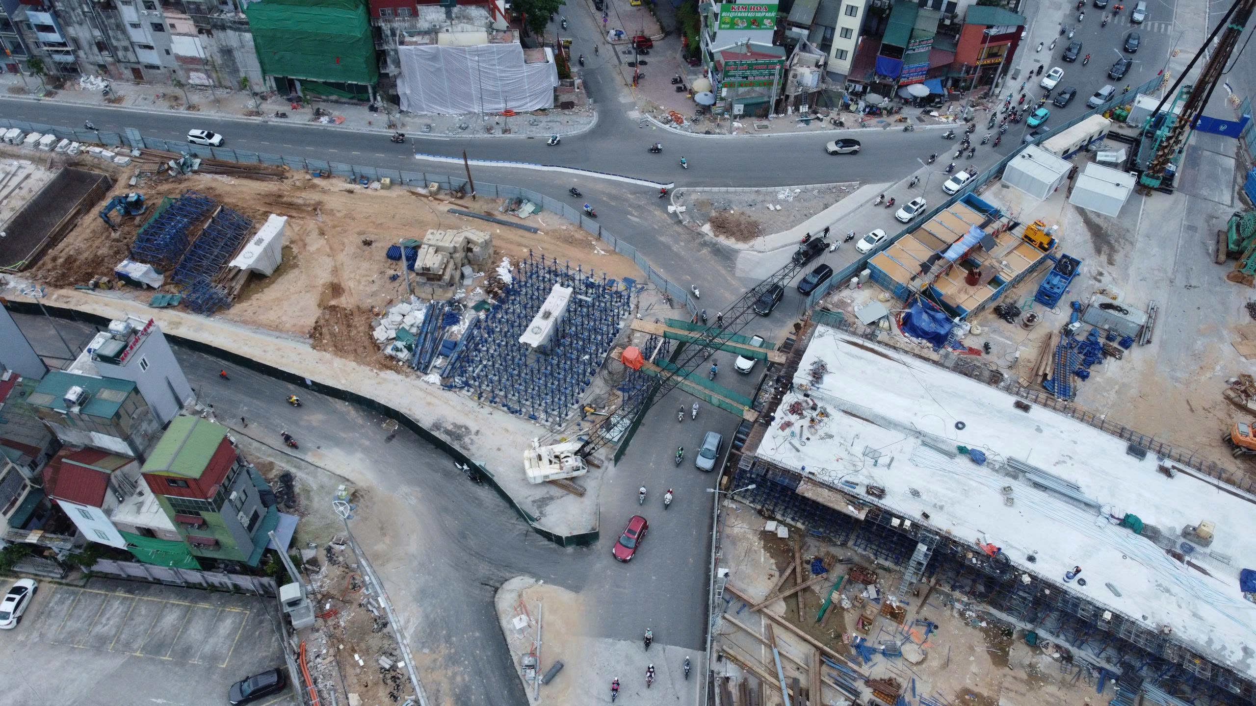 Cận cảnh hai cầu vượt trên đường Vành đai 1 dự kiến khai thác cuối năm 2026 - Ảnh 8.