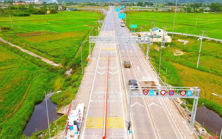 Bộ Xây dựng thúc tiến độ thực hiện Kế hoạch 100 ngày chuyển đổi số - Ảnh 1.