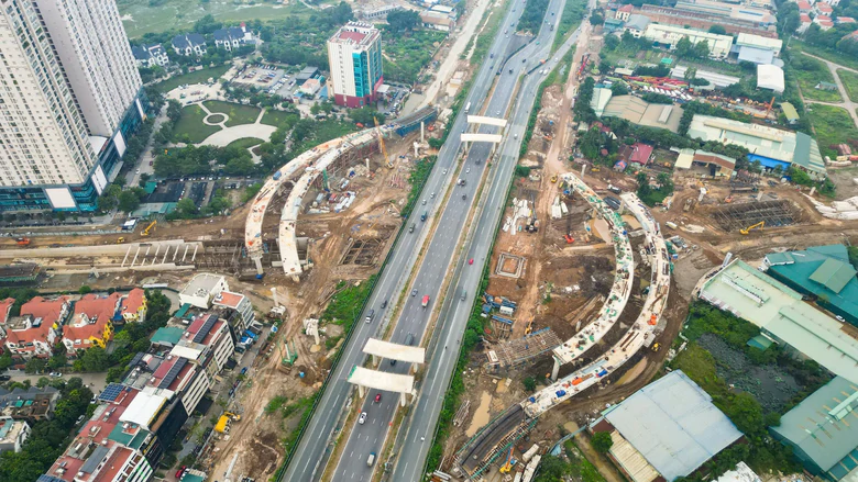 Hà Nội điểm danh loạt dự án giao thông chậm tiến độ - Ảnh 1.