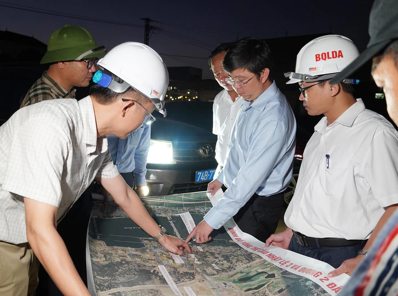 Quảng Trị chốt mốc thông xe kỹ thuật cầu Nhật Lệ 3 vào ngày 24/11- Ảnh 2.