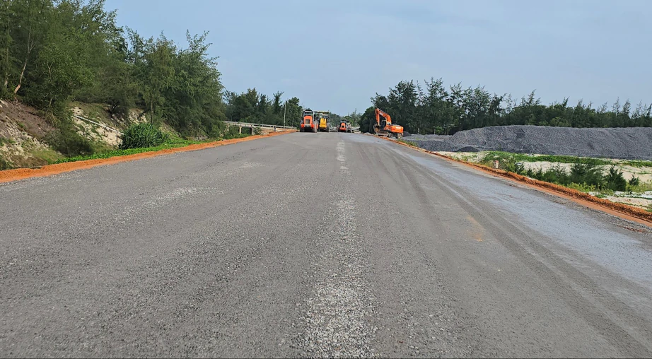 Quảng Trị: Đẩy nhanh thi công, hoàn thành dự án đường ven biển 2.487 tỷ đồng cuối năm 2026- Ảnh 13.