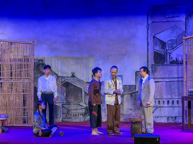 Ph&aacute;t huy gi&aacute; trị tư tưởng Hồ Ch&iacute; Minh qua chương tr&igrave;nh nghệ thuật "B&aacute;c Hồ - một t&igrave;nh y&ecirc;u bao la" - Ảnh 4.