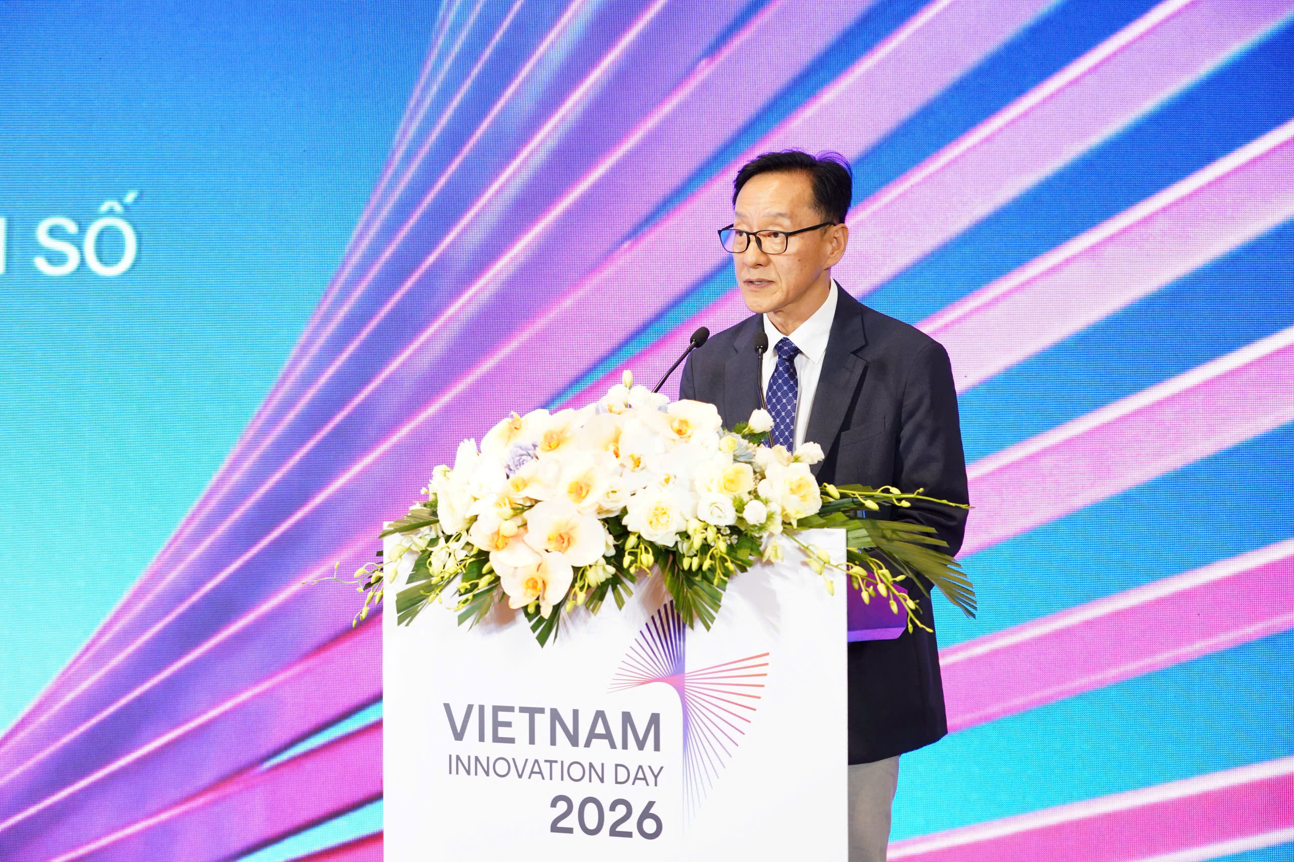 Đẩy mạnh chuyển từ nhận thức sang hành động thực chất, lấy doanh nghiệp làm trung tâm hệ sinh thái- Ảnh 7.