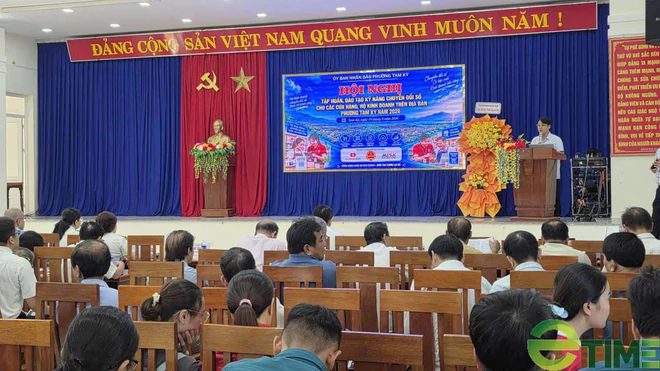 Đà Nẵng “đi từng ngõ, gõ từng nhà” đưa hộ kinh doanh chuyển đổi số- Ảnh 4.