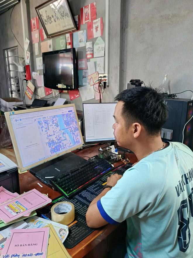 Đà Nẵng “đi từng ngõ, gõ từng nhà” đưa hộ kinh doanh chuyển đổi số- Ảnh 2.