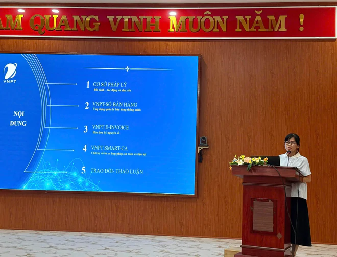 Đà Nẵng “đi từng ngõ, gõ từng nhà” đưa hộ kinh doanh chuyển đổi số- Ảnh 15.