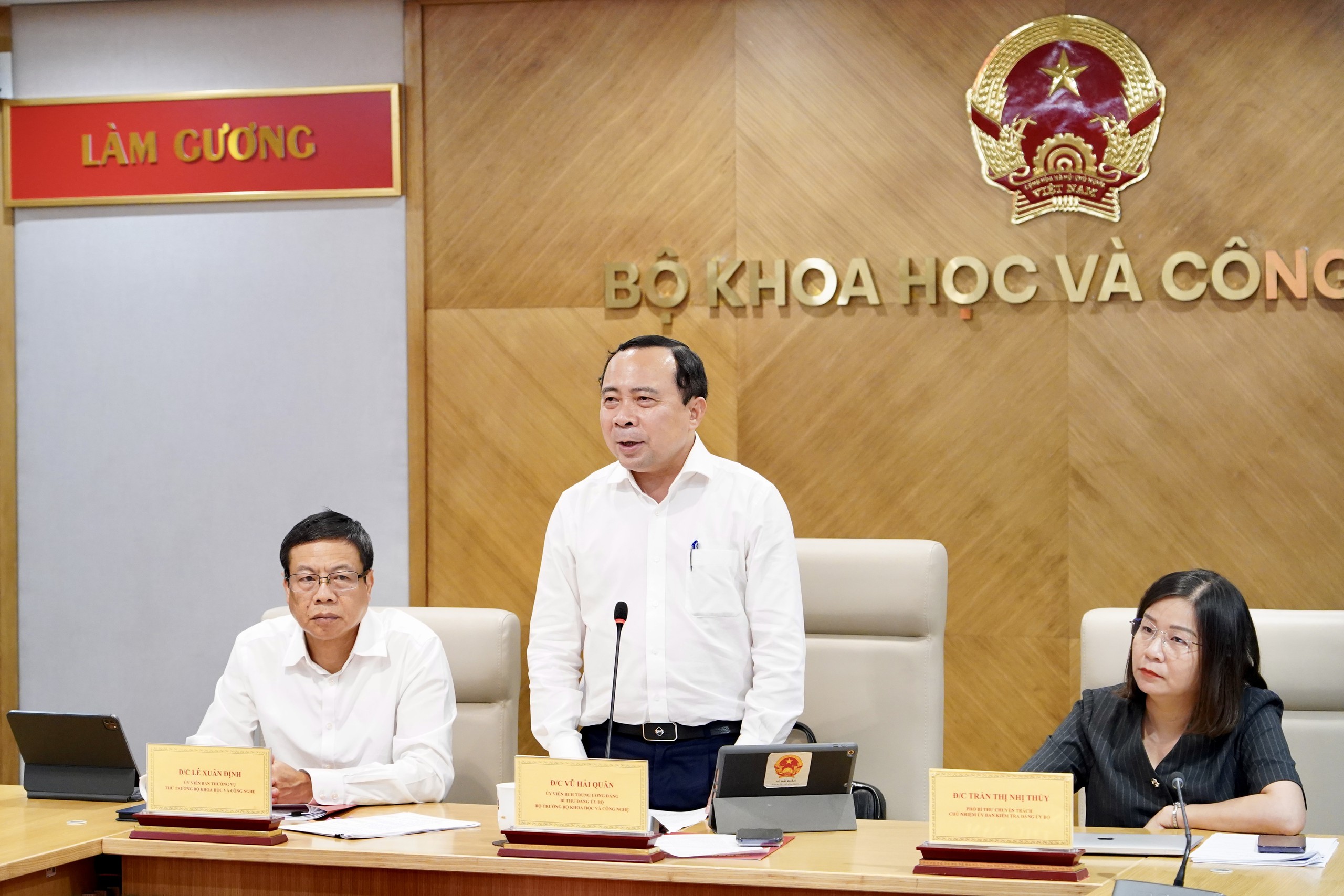 Đảng ủy Bộ KH&CN: Quán triệt nghị quyết gắn với nhiệm vụ cụ thể, đề cao trách nhiệm người đứng đầu - Ảnh 7.