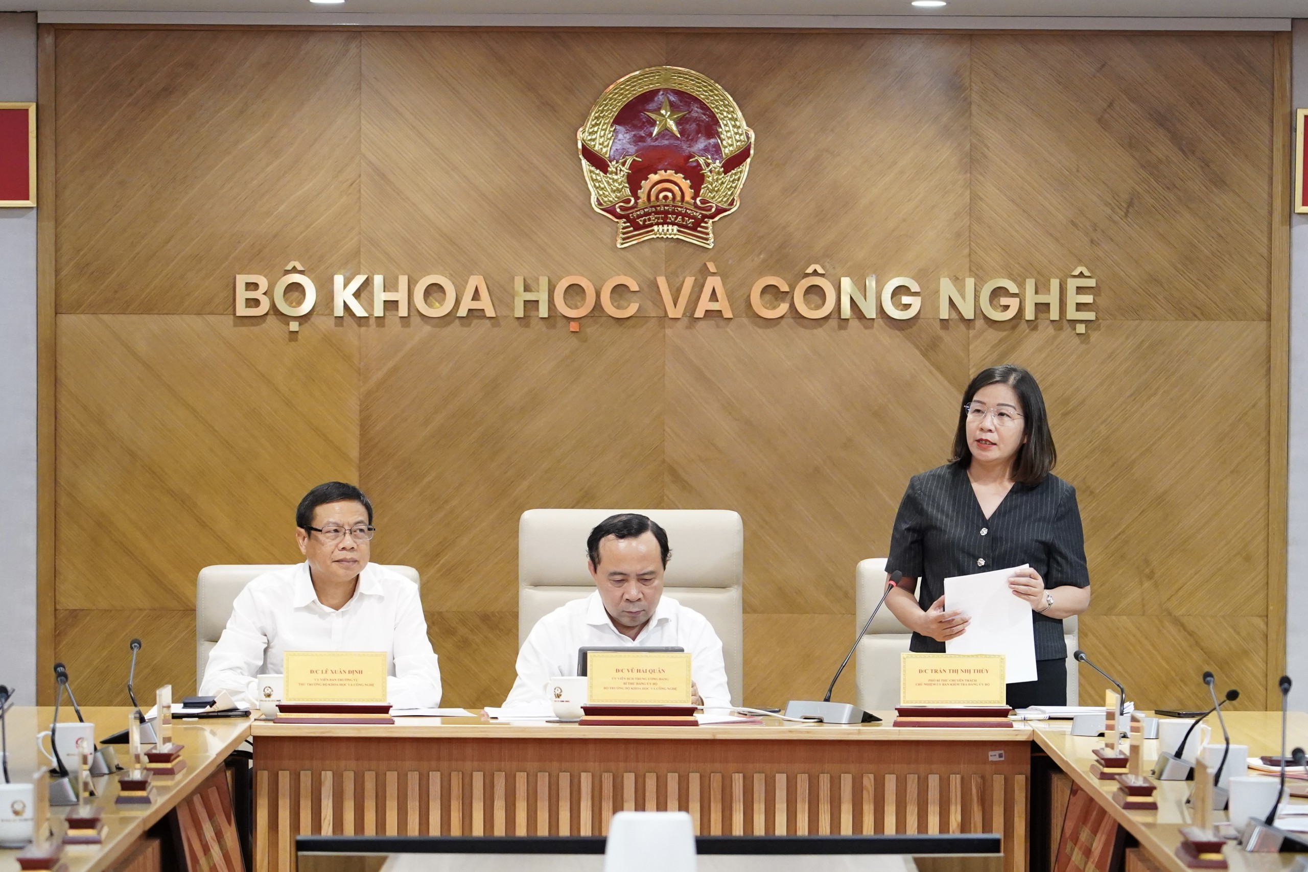 Đảng ủy Bộ KH&CN: Quán triệt nghị quyết gắn với nhiệm vụ cụ thể, đề cao trách nhiệm người đứng đầu - Ảnh 2.