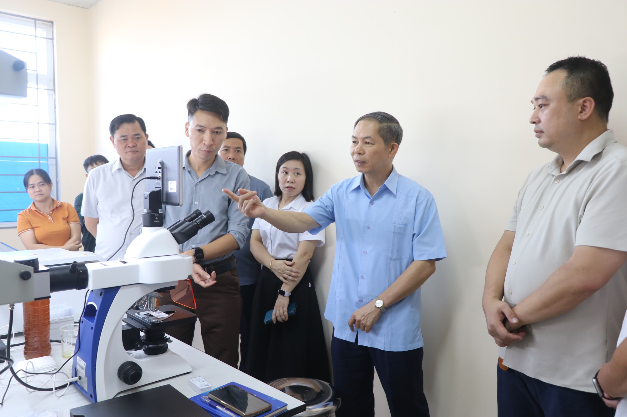 Tuyên Quang tăng cường năng lực kiểm tra chất lượng mật ong bạc hà- Ảnh 6.