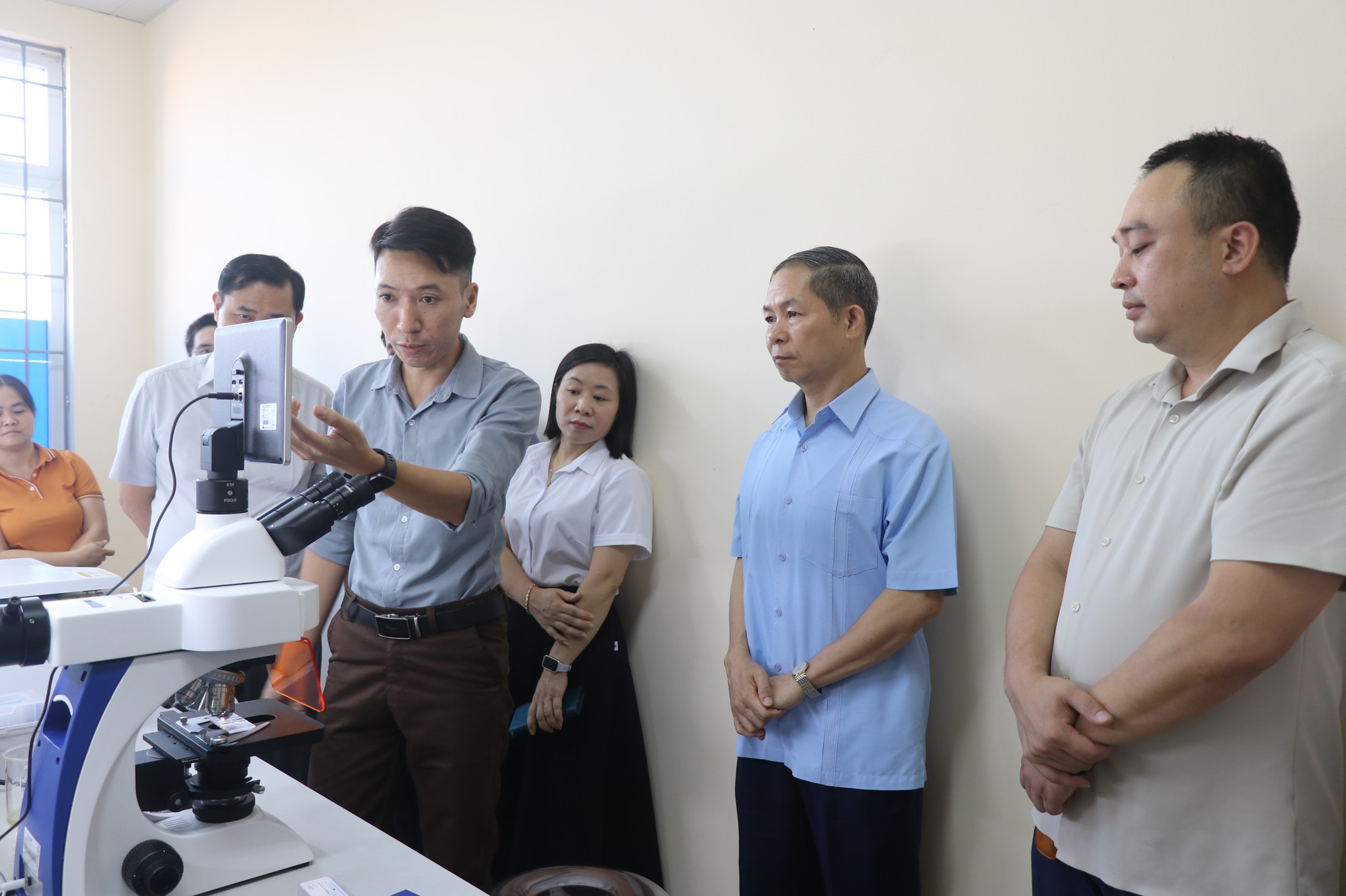 Tuyên Quang tăng cường năng lực kiểm tra chất lượng mật ong bạc hà- Ảnh 4.